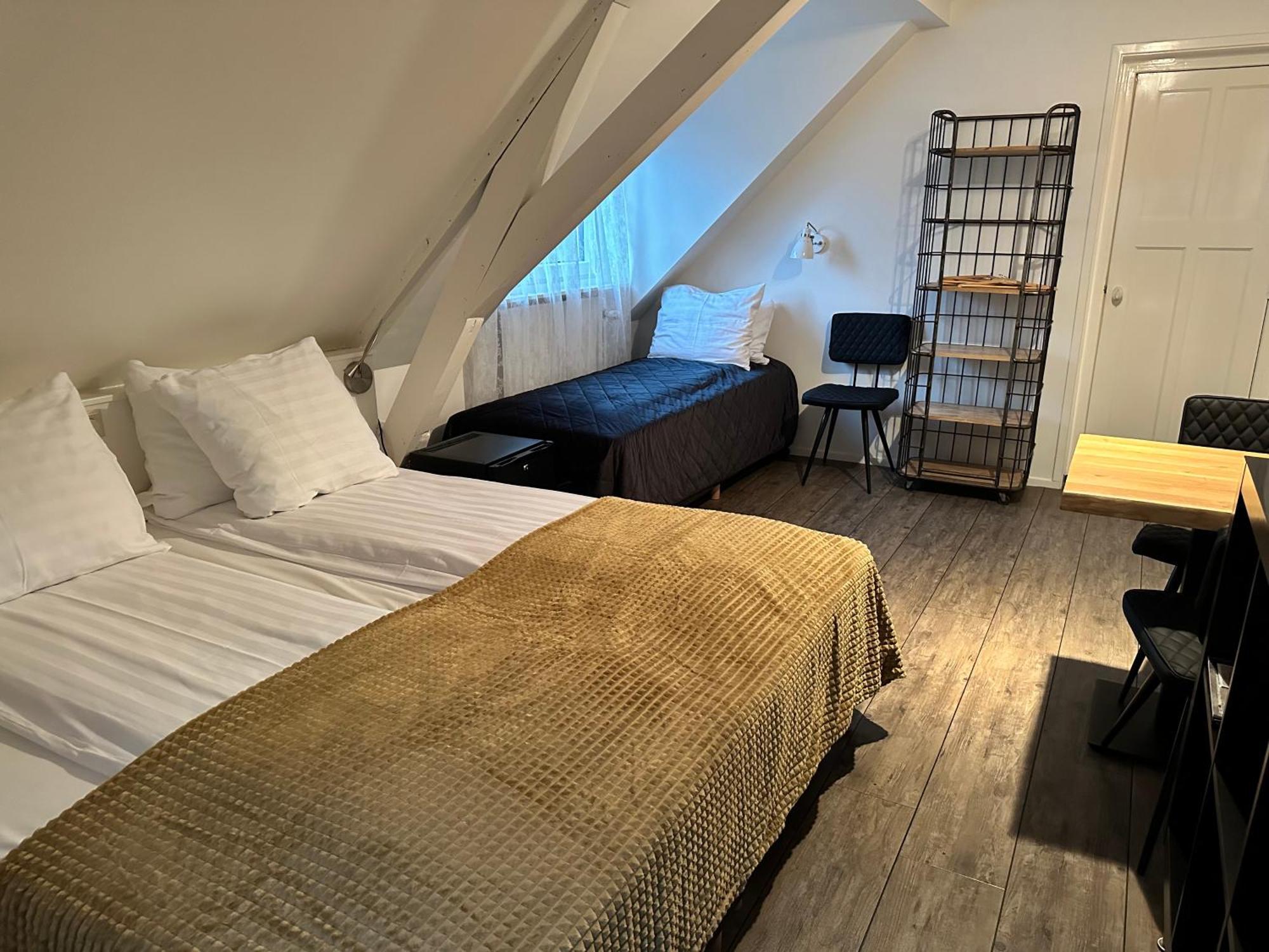 Hotel Buren 3*