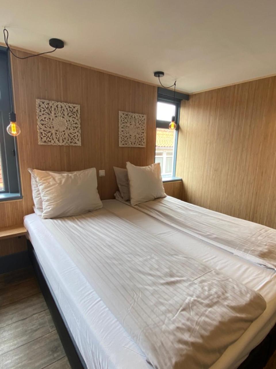 Buren Hotel 3*