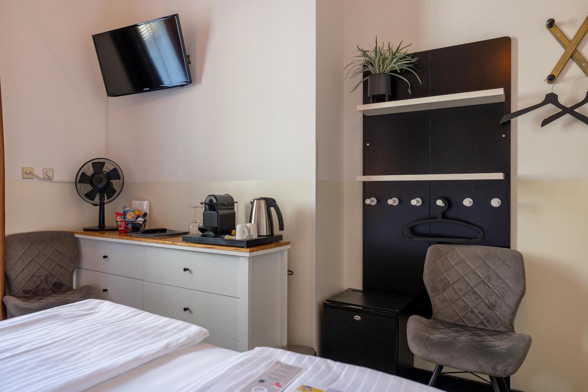 Buren Hotel 3*